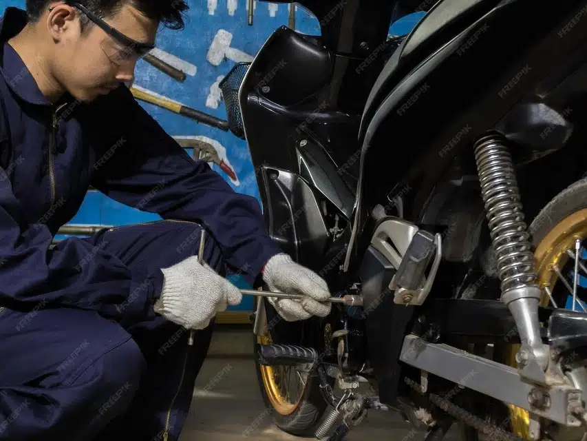 Bengkel Motor Rangga: Solusi Cepat untuk Kendaraan Anda di Cilacap